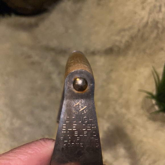 Vintage Wooden Rolling Pin/A&J flour blender HG004 in pantry - Picture 7 of 8